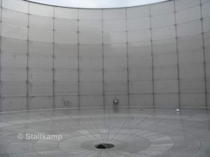 Image shows a Stallkamp Stainless steel tank with stainless steel floor
