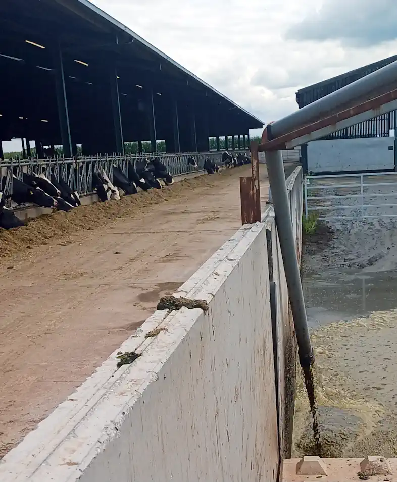 According to Landia, farmers are not being given a fair choice.